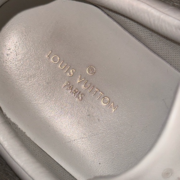 CYBER SALE | Louis Vuitton White Leather LV & Monogram Trainers - Picture 8 of 10